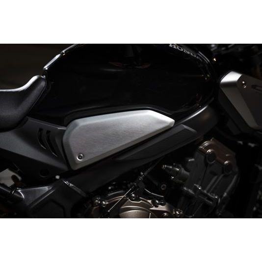 Honda CB650R Sidopanel Alu - ÖREBRO MC SERVICE